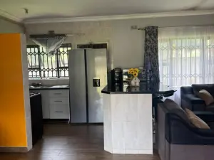 3 Bedroom Cottage/Garden Flat to Rent in Gletwin Park