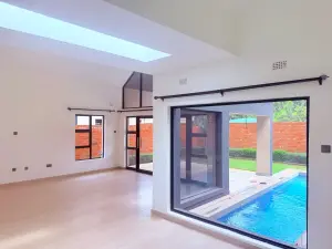 Townhouse/Cluster to Rent in Mount Pleasant