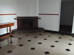 5 Bedroom House to Rent in Bluff Hill