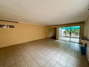 Townhouse/Cluster to Rent in Glen Lorne