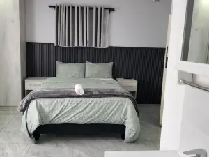 7 Bedroom House to Rent in Highlands