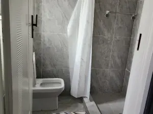 7 Bedroom House to Rent in Highlands