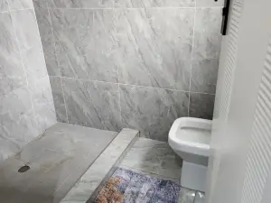 7 Bedroom House to Rent in Highlands