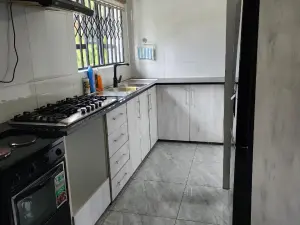 7 Bedroom House to Rent in Highlands