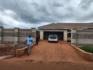 6 Bedroom House to Rent in Mount Pleasant Heights