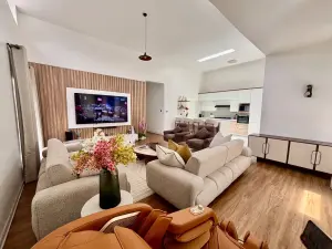 Townhouse/Cluster to Rent in Mount Pleasant