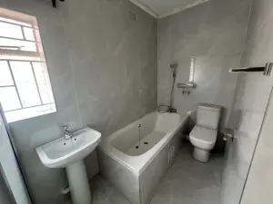 4 Bedroom House to Rent in Westgate