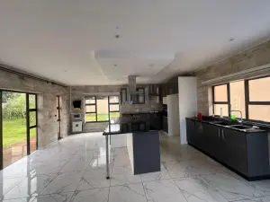 4 Bedroom House to Rent in Westgate