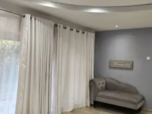 5 Bedroom House to Rent in Mount Pleasant Heights