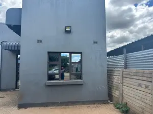 Retail/Shop to Rent in Mbare