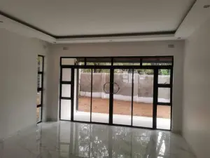 Townhouse/Cluster to Rent in Borrowdale West