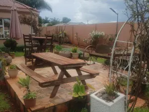 5 Bedroom House to Rent in Mount Pleasant Heights