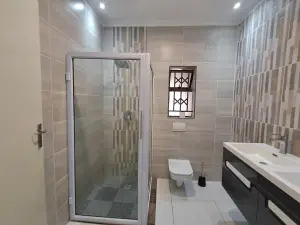 Office to Rent in Chisipite