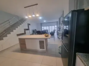 Townhouse/Cluster to Rent in Avondale