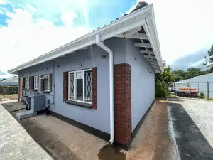 3 Bedroom Cottage/Garden Flat to Rent in The Grange