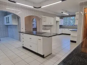 5 Bedroom House to Rent in Glen Lorne