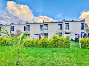 Townhouse/Cluster to Rent in Sentosa