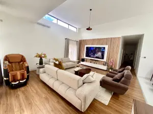 Townhouse/Cluster to Rent in Mount Pleasant