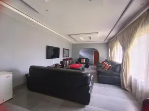 3 Bedroom House to Rent in Mandara