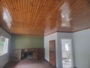 3 Bedroom House to Rent in Queensdale