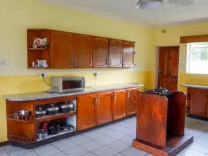 5 Bedroom House to Rent in Borrowdale