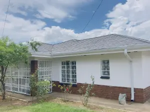 4 Bedroom House to Rent in Mabelreign