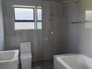 Flat/Apartment to Rent in Sandton Park