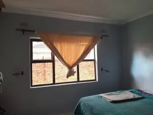 Other Commercial to Rent in Highlands