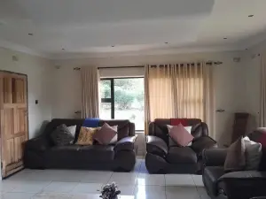 Other Commercial to Rent in Highlands