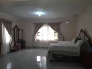 Other Commercial to Rent in Highlands