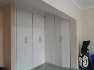 Other Commercial to Rent in Highlands