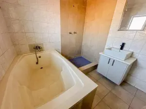 5 Bedroom House to Rent in Goodhope