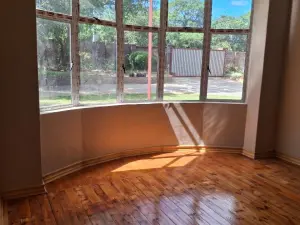 Office to Rent in Newlands