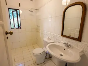 Office to Rent in Highlands