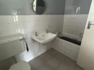 4 Bedroom House to Rent in Avondale