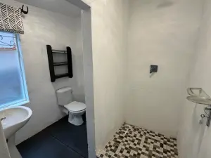 1 Bedroom Cottage/Garden Flat to Rent in Helensvale