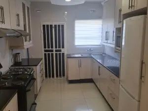 2 Bedroom Cottage/Garden Flat to Rent in Manresa