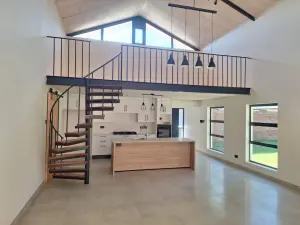 Townhouse/Cluster to Rent in Newlands