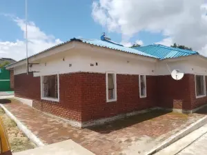 3 Bedroom House to Rent in Crowhill Views