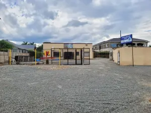 Office to Rent in Pomona