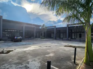 Retail/Shop to Rent in Greendale North