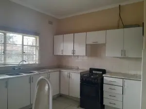 3 Bedroom House to Rent in Waterfalls