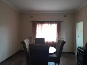 3 Bedroom House to Rent in Waterfalls