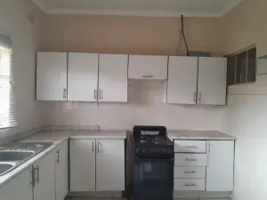 3 Bedroom House to Rent in Waterfalls