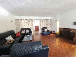 3 Bedroom House to Rent in Vainona