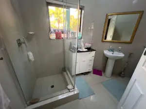 Flat/Apartment to Rent in Emerald Hill