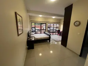 Flat/Apartment to Rent in Emerald Hill