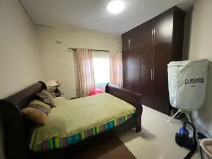 Flat/Apartment to Rent in Emerald Hill