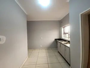 6 Bedroom House to Rent in Mount Pleasant Heights