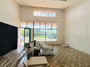 Retail/Shop to Rent in Greencroft